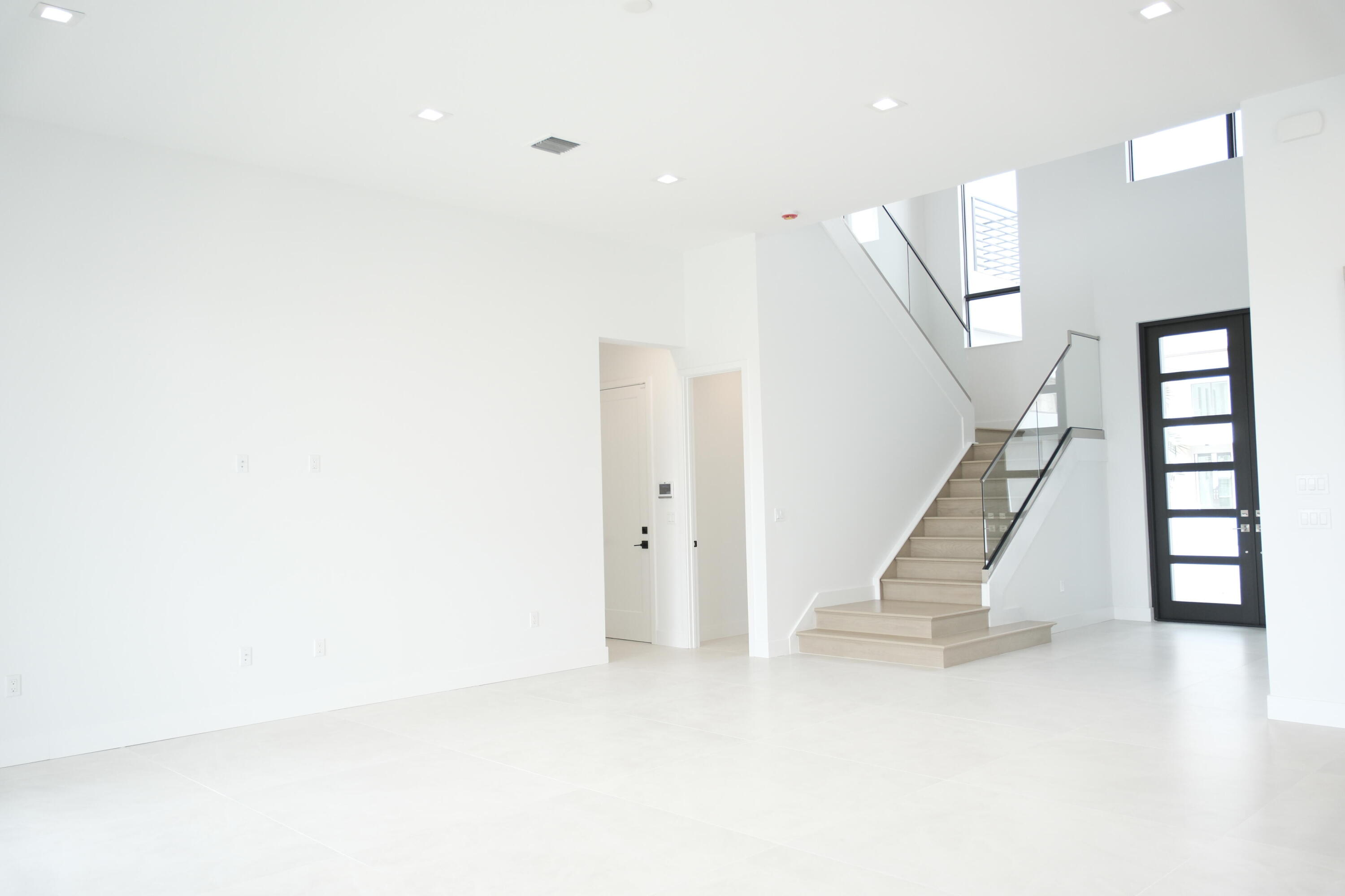 9516 Riverside Pk Drive Boca Raton, FL 33434 - Photo 14 of 24 a view of entryway with furniture