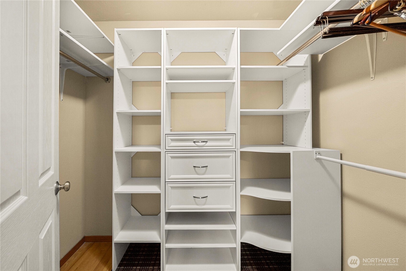 5145 B S Augusta Seattle, WA 98178 - Photo 6 of 21