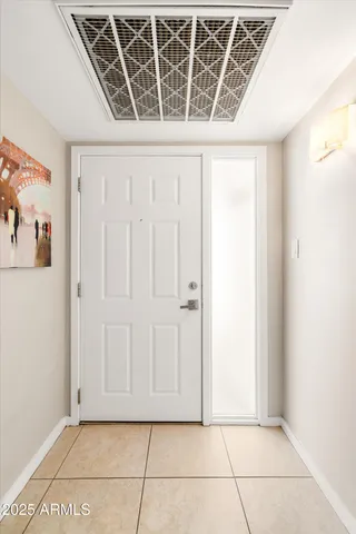 a view of livingroom with furniture