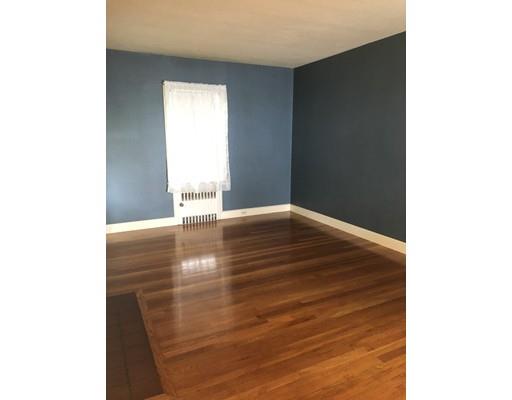 43 Sherbrooke Street Springfield, MA 01104 - Photo 4 of 22 Gallery Image 4