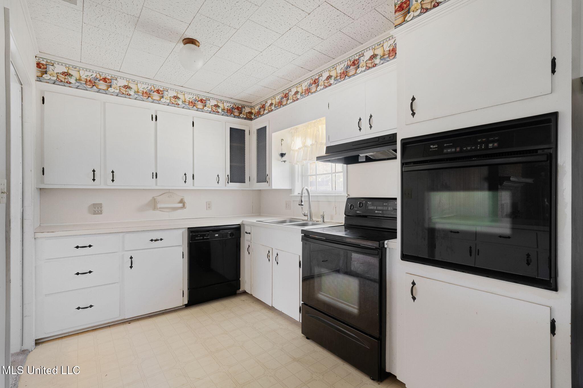 57 Donald Hale Road Lumberton, MS 39455 - Photo 17 of 43 57_Donald_Hale_Rd-17