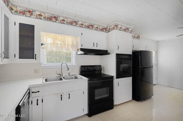 $235,000 | 57 Donald Hale Road, Lumberton, MS 39455