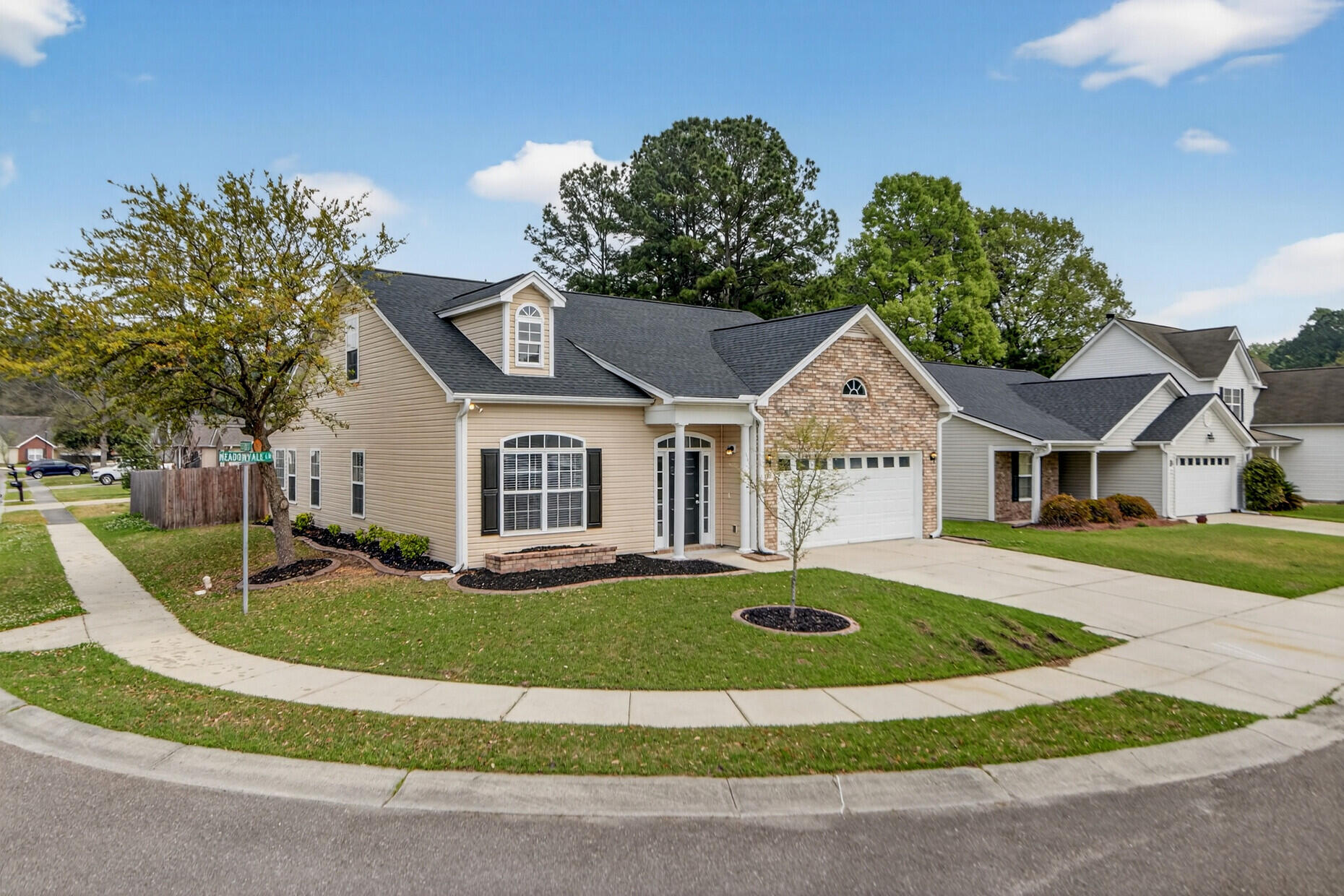 106 Meadowvale Lane Moncks Corner, SC 29461 - Photo 2 of 36 02___2_mls