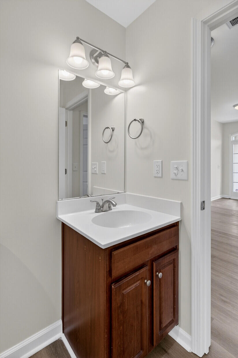 106 Meadowvale Lane Moncks Corner, SC 29461 - Photo 28 of 36 28___28_mls