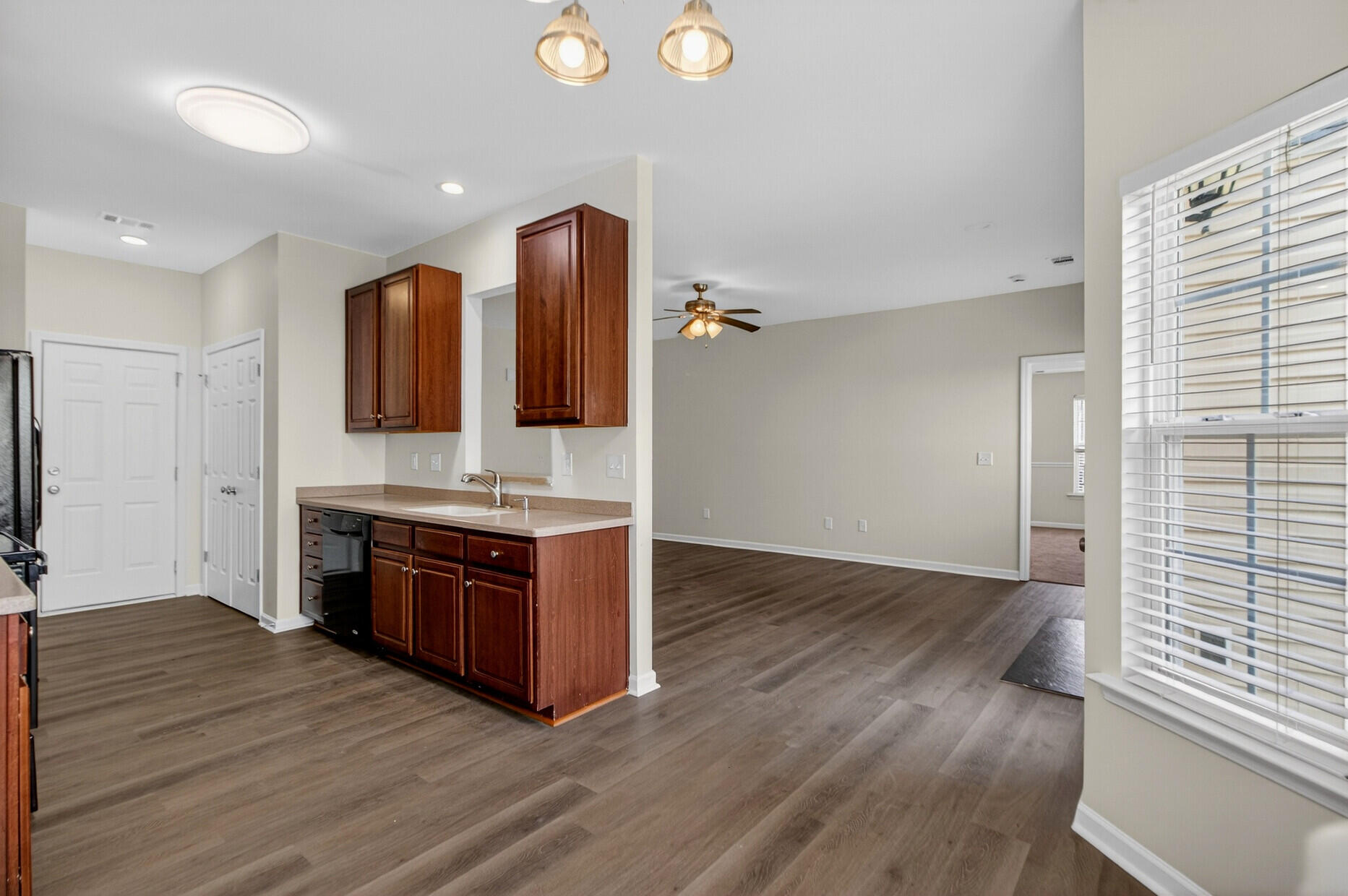 106 Meadowvale Lane Moncks Corner, SC 29461 - Photo 9 of 36 09___9_mls