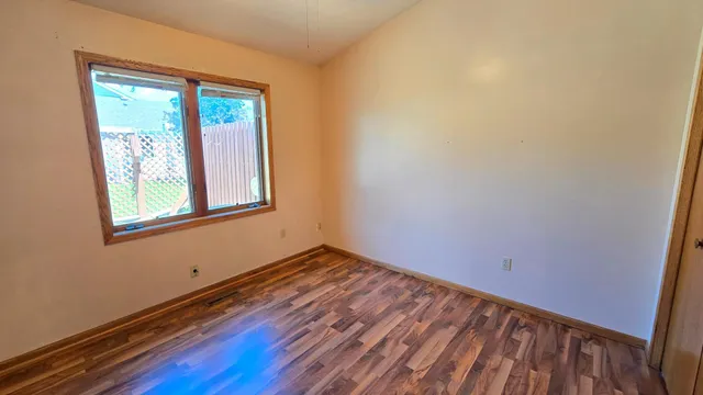 $279,900 | 9136 Windsor Terrace, Brooklyn Park, MN 55443