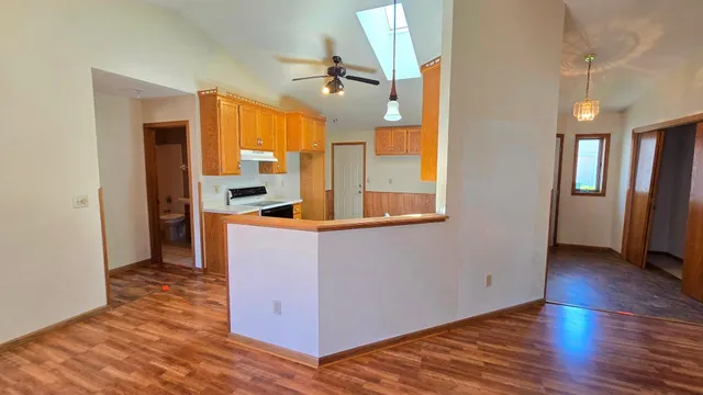 $279,900 | 9136 Windsor Terrace, Brooklyn Park, MN 55443