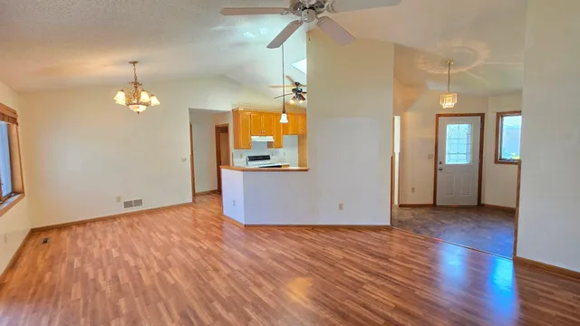 $279,900 | 9136 Windsor Terrace, Brooklyn Park, MN 55443