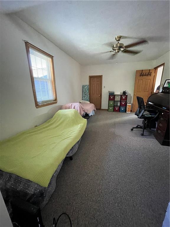 40 Fitzwilliams Road Washington, PA 15301 - Photo 16 of 23 a bedroom with bed and window