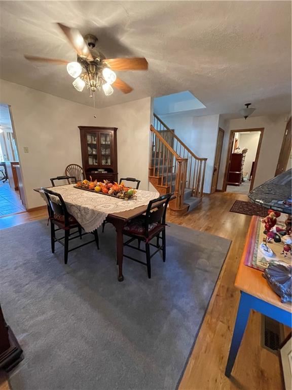 40 Fitzwilliams Road Washington, PA 15301 - Photo 7 of 23 a view of a dining room with furniture