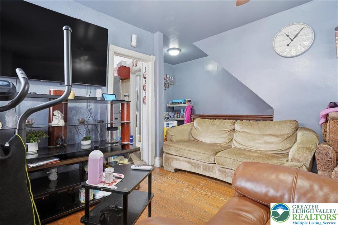 921 Broadway Fountain Hill, PA 18015 - Photo 18 of 93