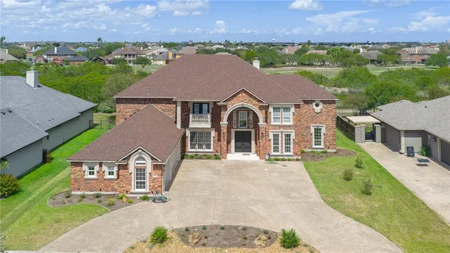 $1,124,000 | 53 West Bar-Le-Doc Drive, Corpus Christi, TX 78414