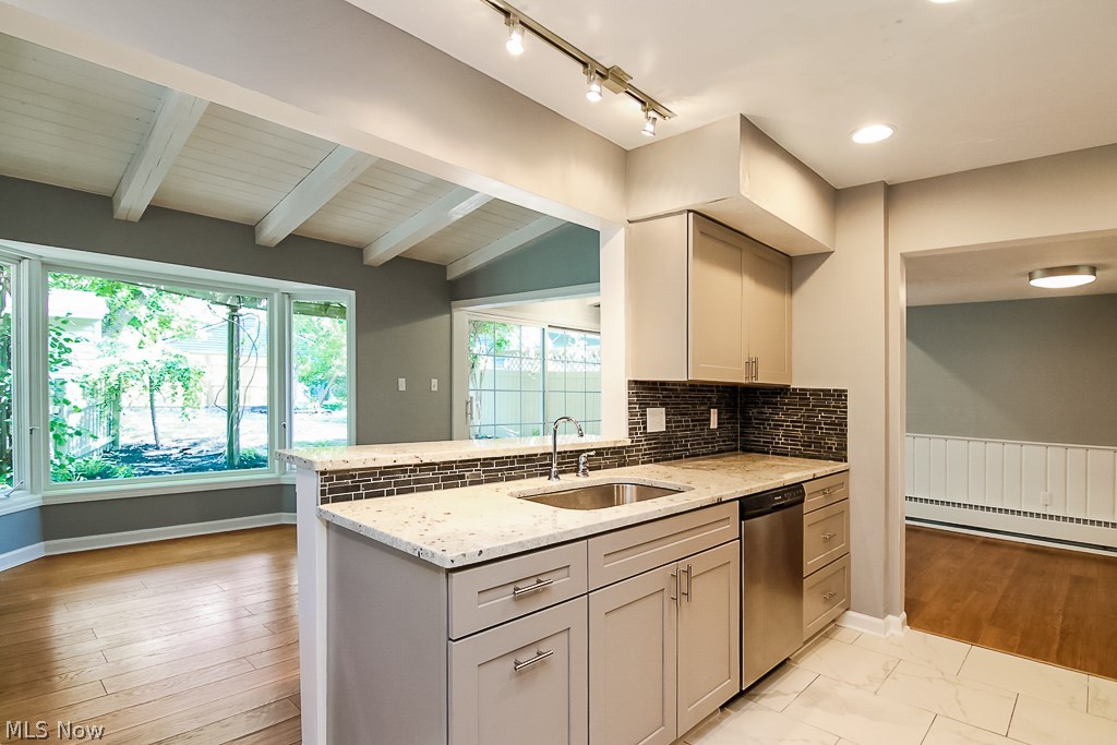 16809 Holbrook Road Cleveland, OH 44120 - Photo 26 of 34