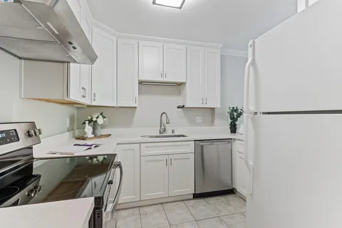 $399,000 | 1743 Carmel Drive, Unit 9, Walnut Creek, CA 94596