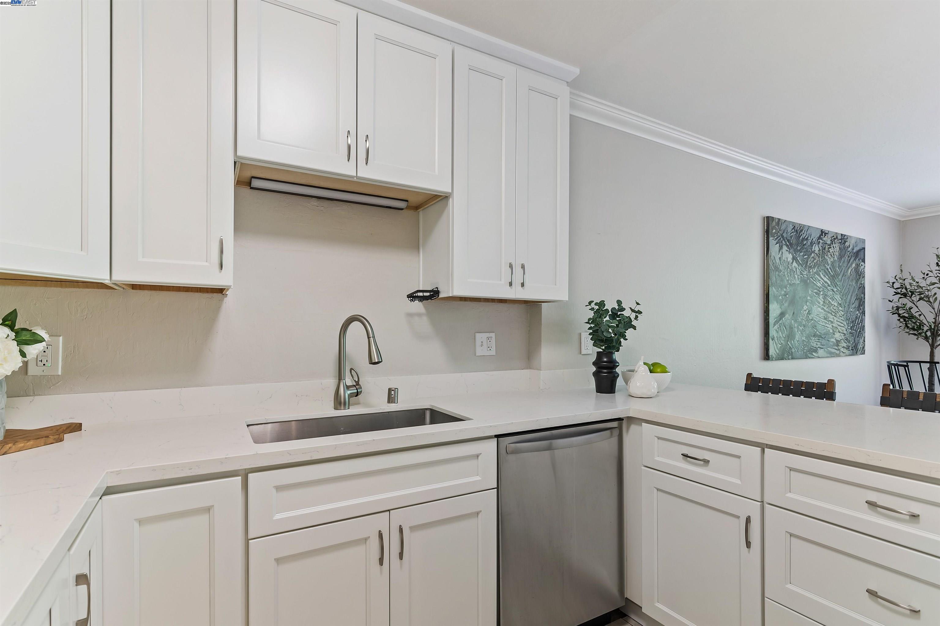 1743 Carmel Drive, Unit 9 Walnut Creek, CA 94596 - Photo 10 of 30