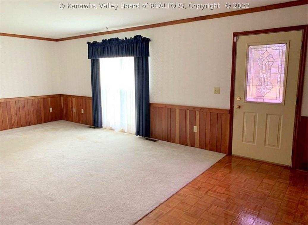 17 Wakefield Road Point Pleasant, WV 25550 - Photo 4 of 22 Gallery Image 4