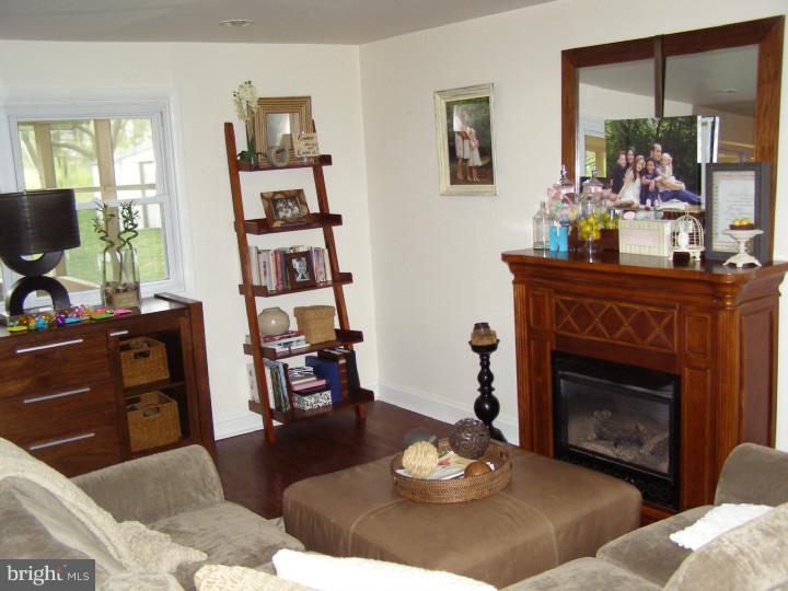 300 Upper Valley Road North Wales, PA 19454 - Photo 5 of 16 Gallery Image 5