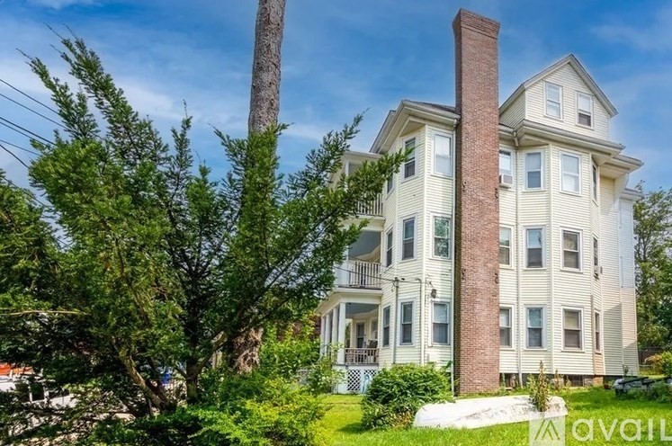 33 Oak Street Boston, MA 02136 - Photo 19 of 34