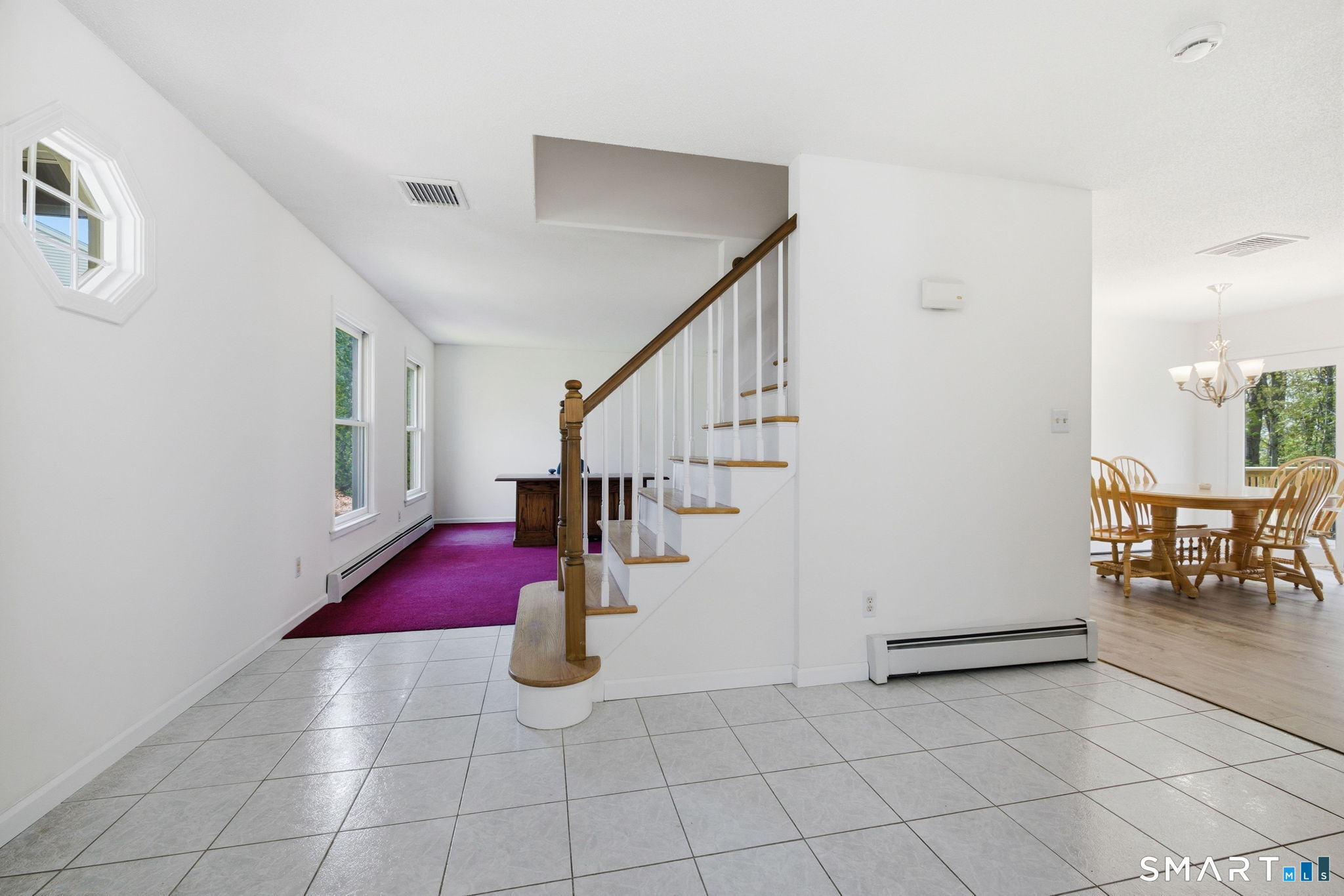 14 Deer Park Road Bristol, CT 06010 - Photo 6 of 20 Foyer