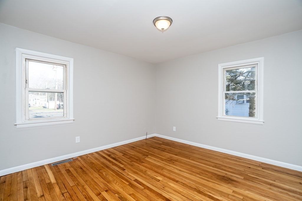 20 New Ludlow Road Granby, MA 01033 - Photo 17 of 28 Gallery Image 17
