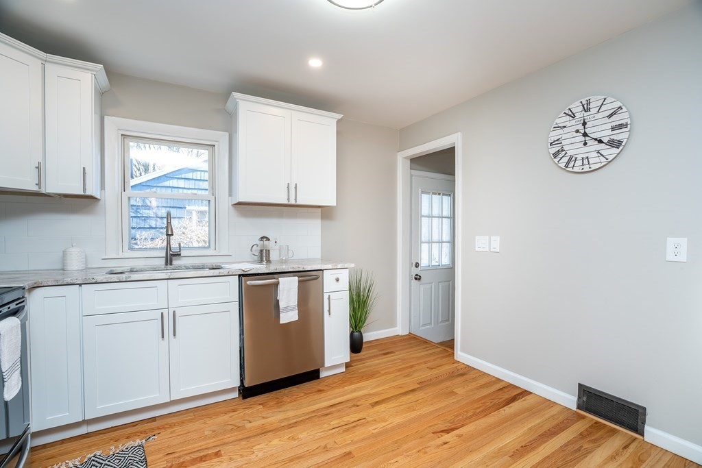 20 New Ludlow Road Granby, MA 01033 - Photo 3 of 28 Gallery Image 3