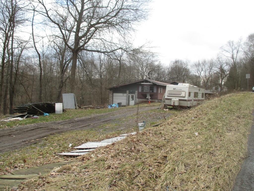 1044 Wallace Run Road Darlington, PA 16115 - Photo 2 of 17 Gallery Image 2