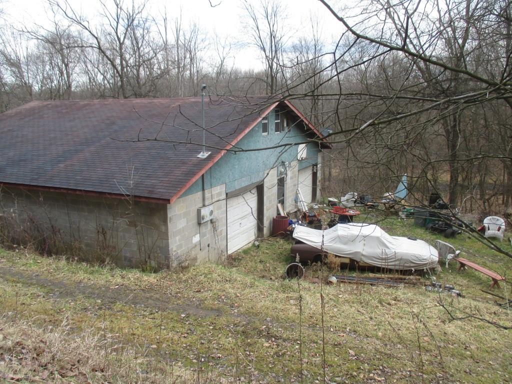 1044 Wallace Run Road Darlington, PA 16115 - Photo 3 of 17 Gallery Image 3