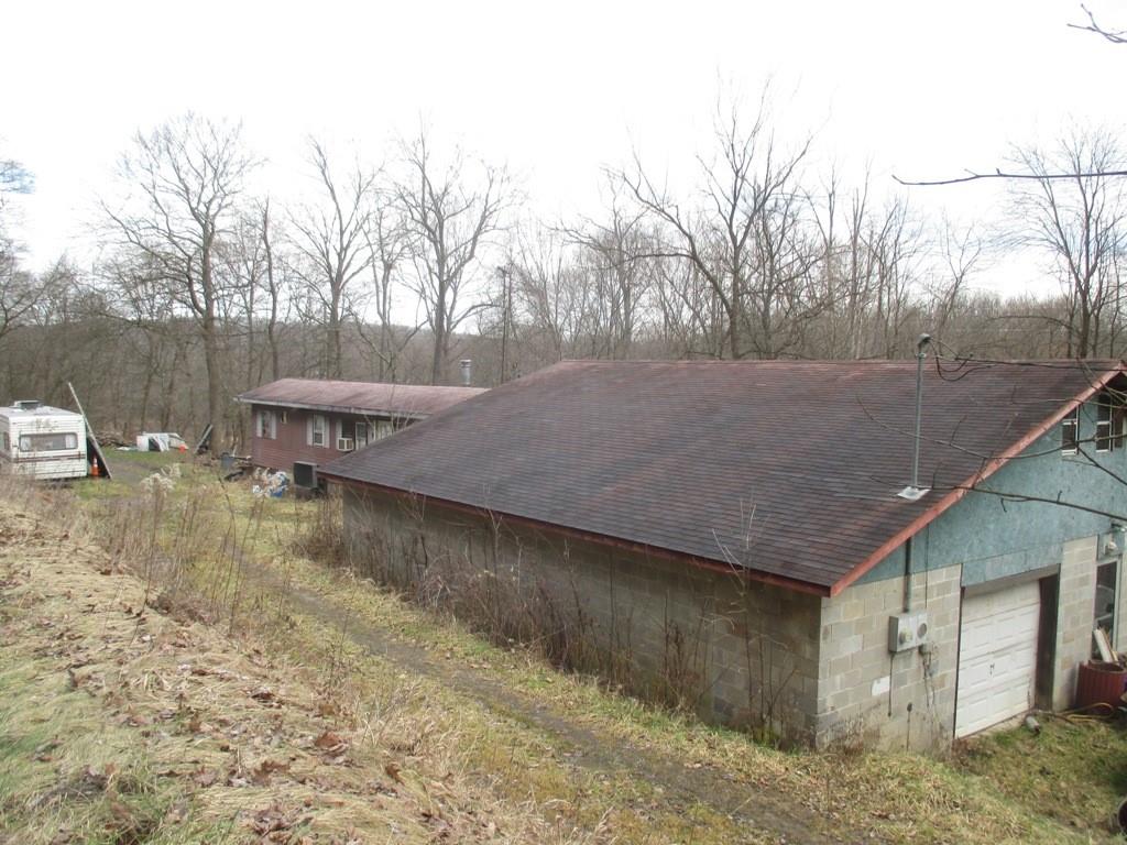 1044 Wallace Run Road Darlington, PA 16115 - Photo 4 of 17 Gallery Image 4