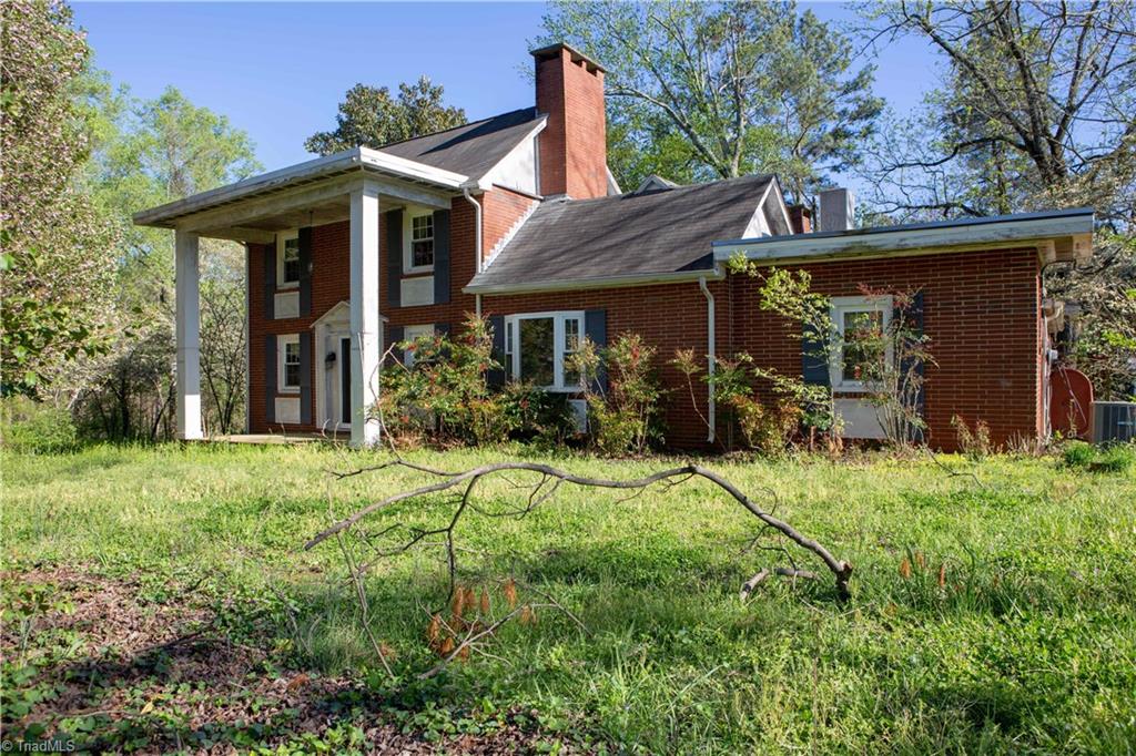 5221 Williard Road Oak Ridge, NC 27310 - Photo 4 of 11