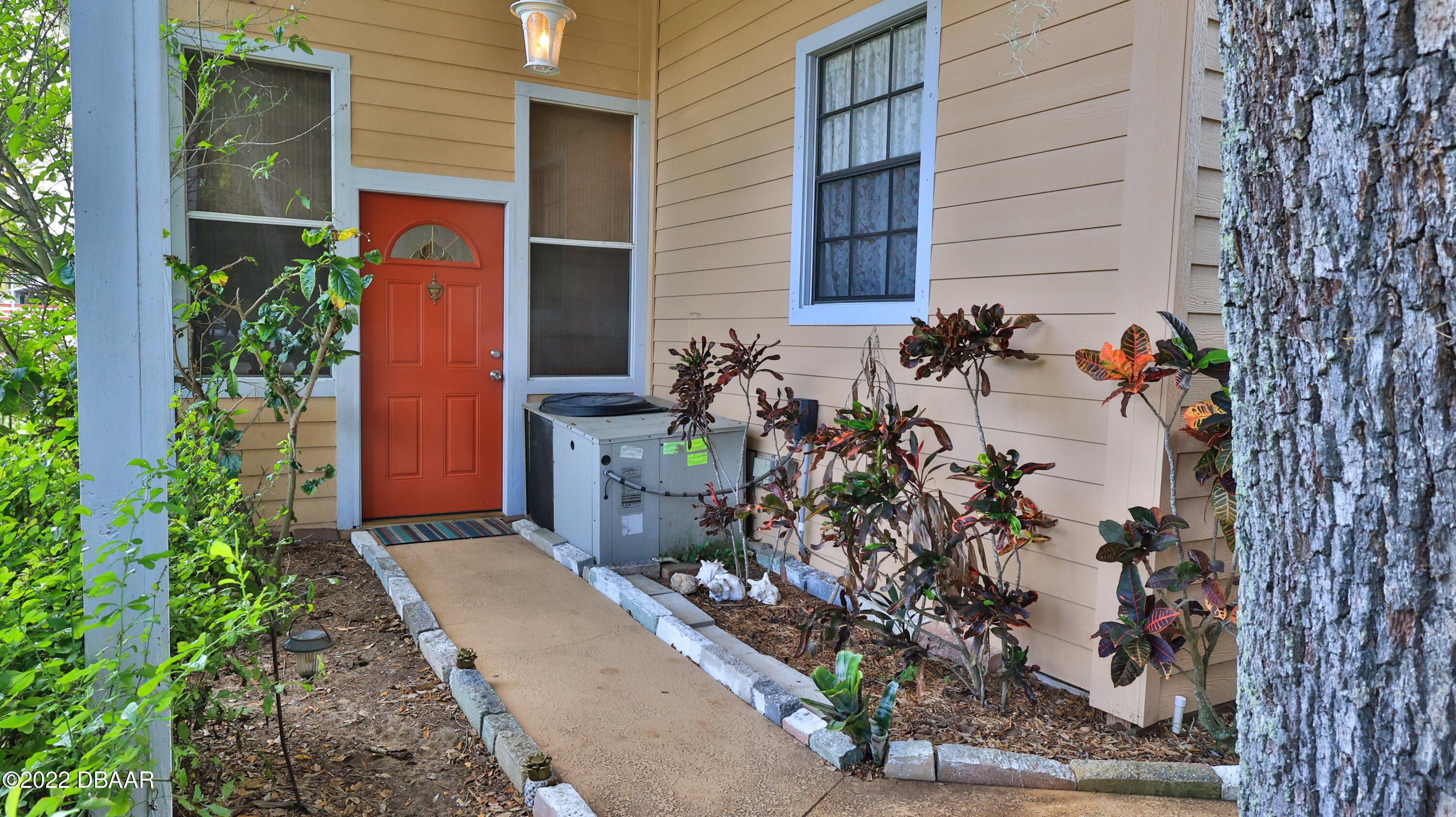 237 East Ariel Road Oak Hill, FL 32759 - Photo 10 of 36 237 E Ariel Rd-20