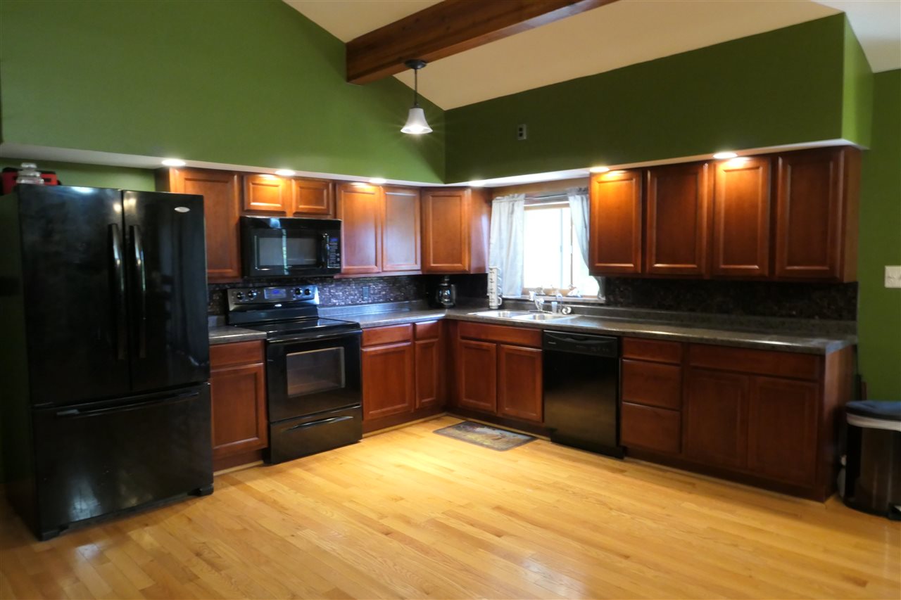 6170 Edgar Road Vestaburg, MI 48891 - Photo 10 of 35 1877848-9.JPG