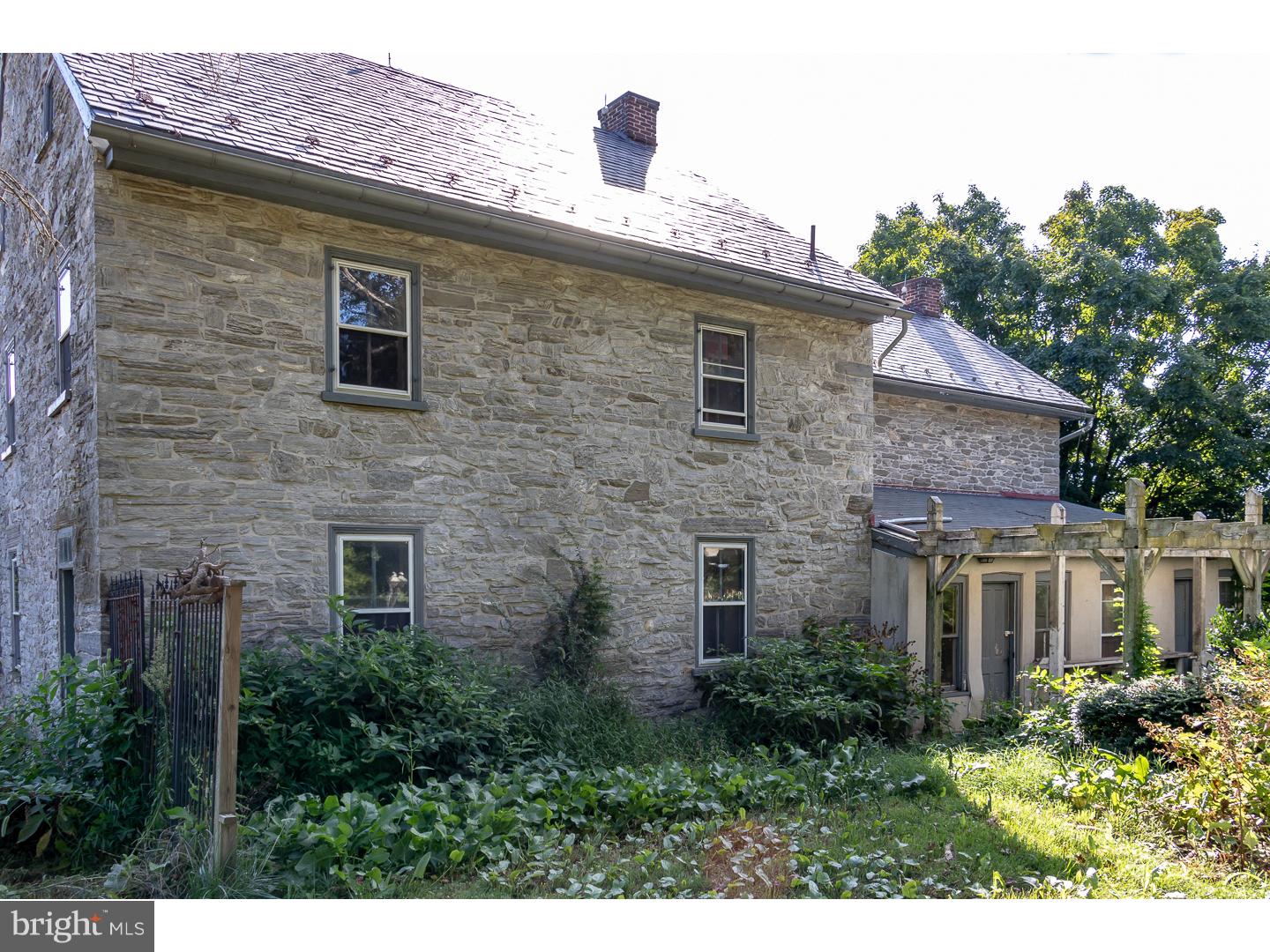 2161 Rockvale Road Lancaster, PA 17602 - Photo 3 of 5