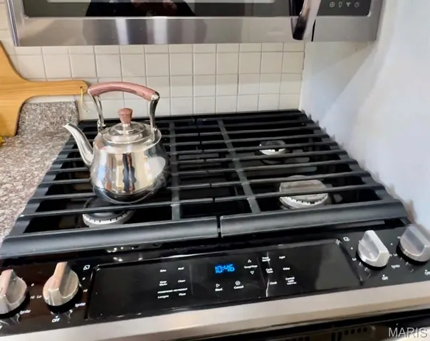 $285,000 | 1759 Roth Hill Drive, Maryland Heights, MO 63043