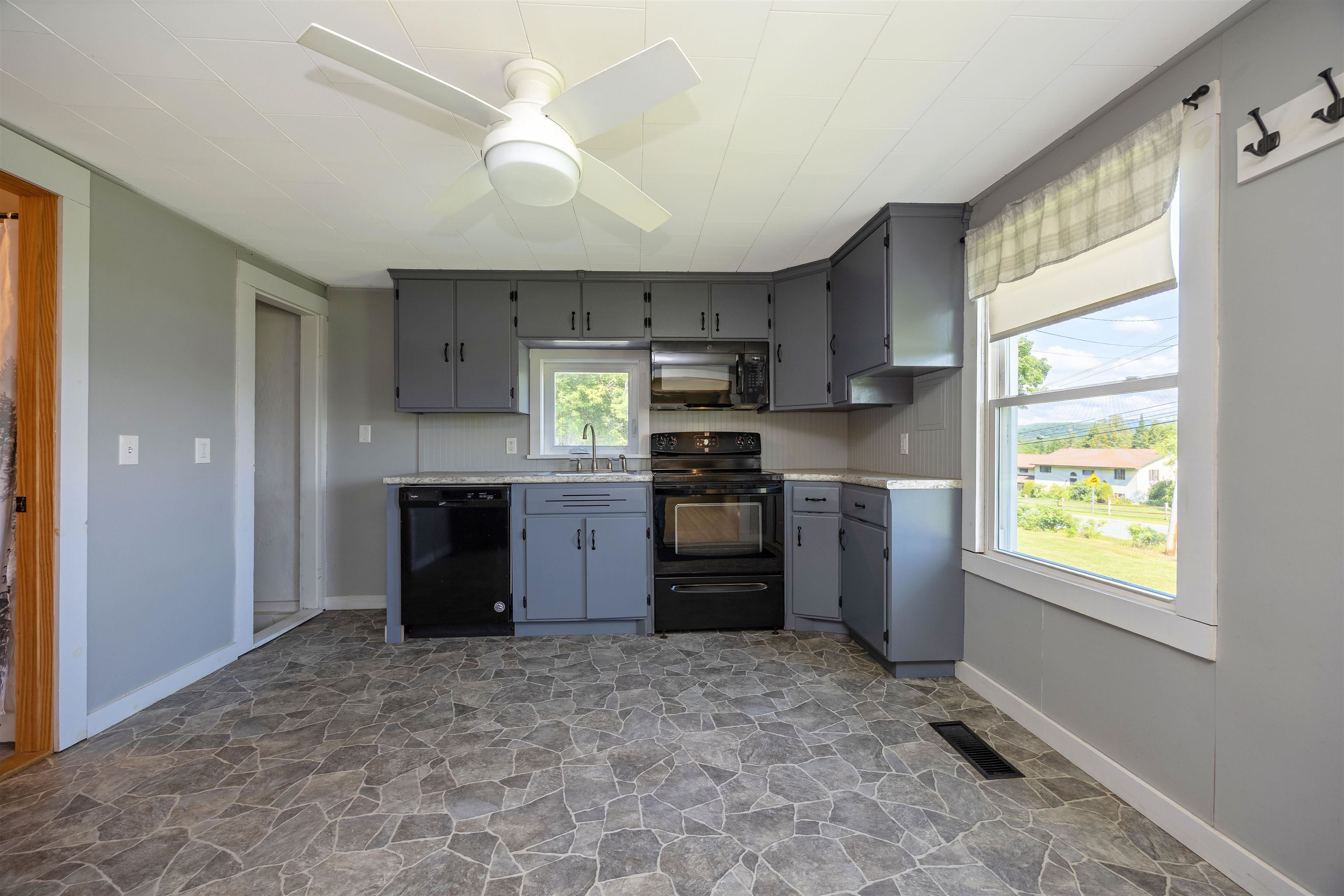 1898 Parker Road Danville, VT 05828 - Photo 12 of 52
