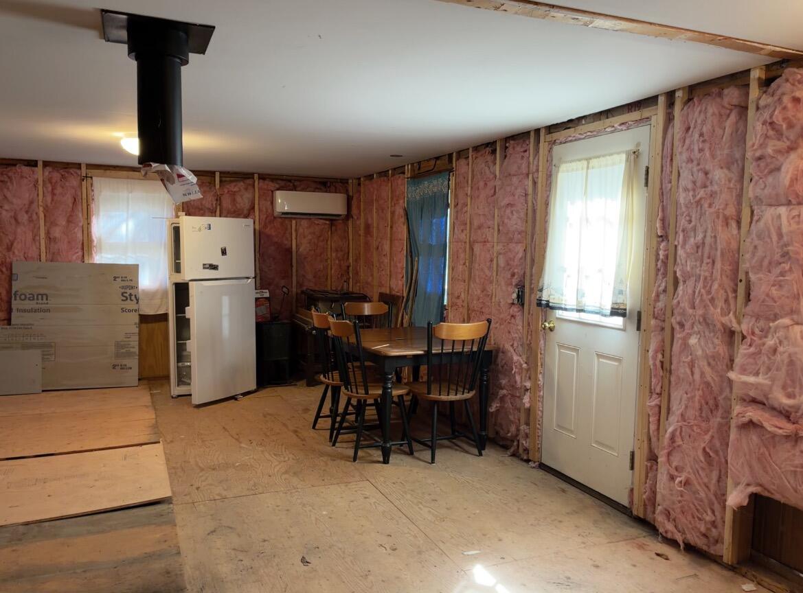 598 Quaker Hill Road Albion, ME 04910 - Photo 18 of 20 Interior