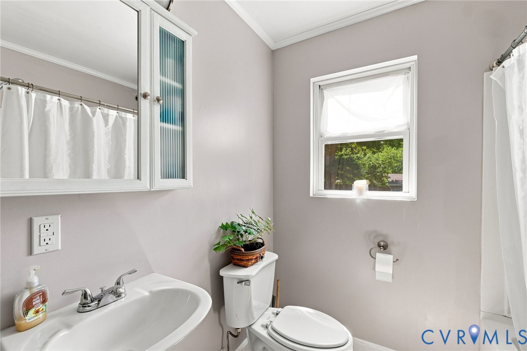 5247 Rockland Road Richmond, VA 23225 - Photo 17 of 27 Gallery Image 17