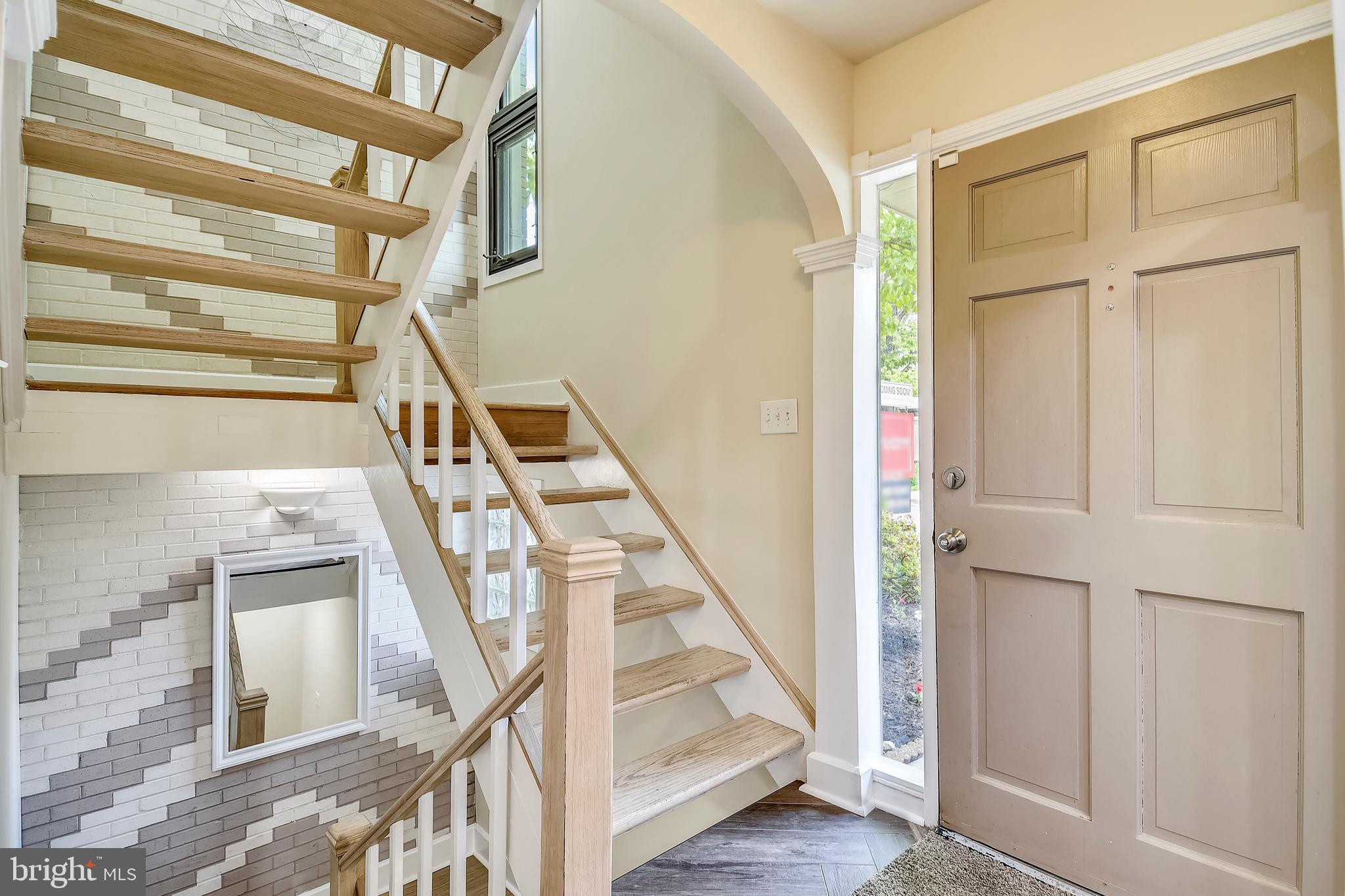 5260 Pooks Hill Road, Unit B8 Bethesda, MD 20814 - Photo 18 of 49 Stairway