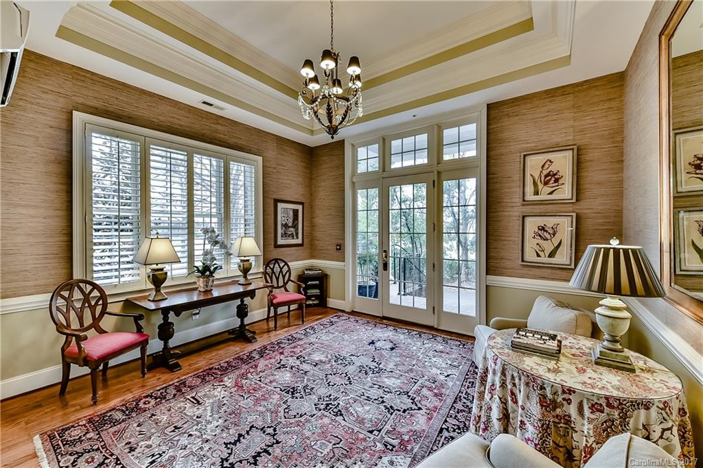 942 Queens Road Charlotte, NC 28207 - Photo 3 of 24 Gallery Image 3