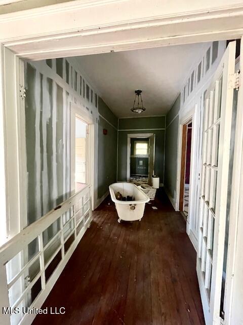 160 Cherry Street Brookhaven, MS 39601 - Photo 8 of 12 160 Cherry St 5