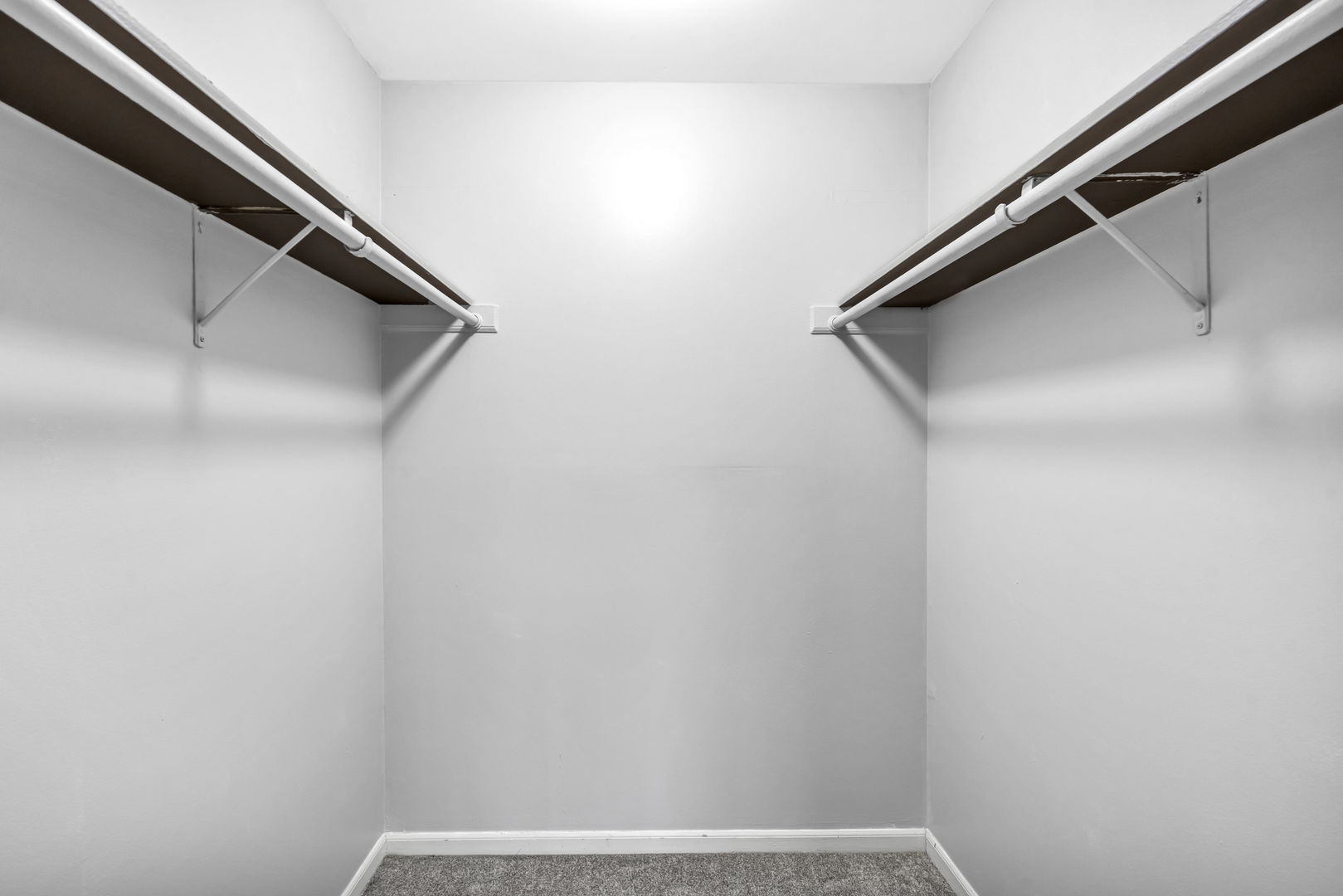 4721 St Joseph Creek Road, Unit 3H Lisle, IL 60532 - Photo 13 of 17 a view of small space