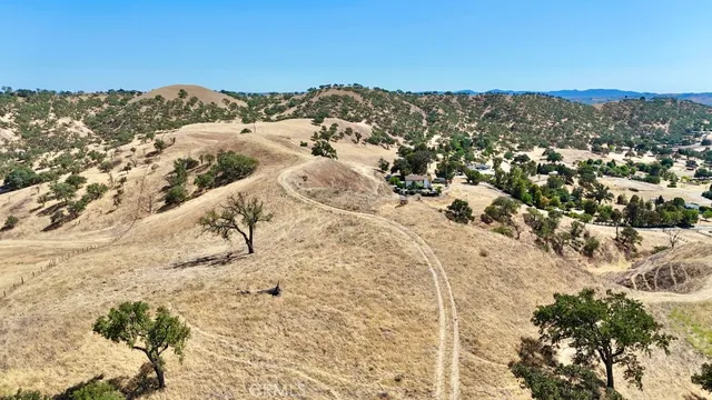 $1,995,000 | 1924 Surrey Way, Paso Robles, CA 93446