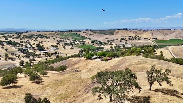 $1,995,000 | 1924 Surrey Way, Paso Robles, CA 93446