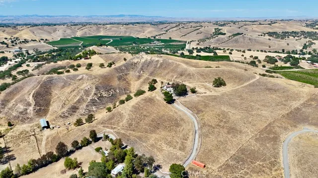 $1,995,000 | 1924 Surrey Way, Paso Robles, CA 93446