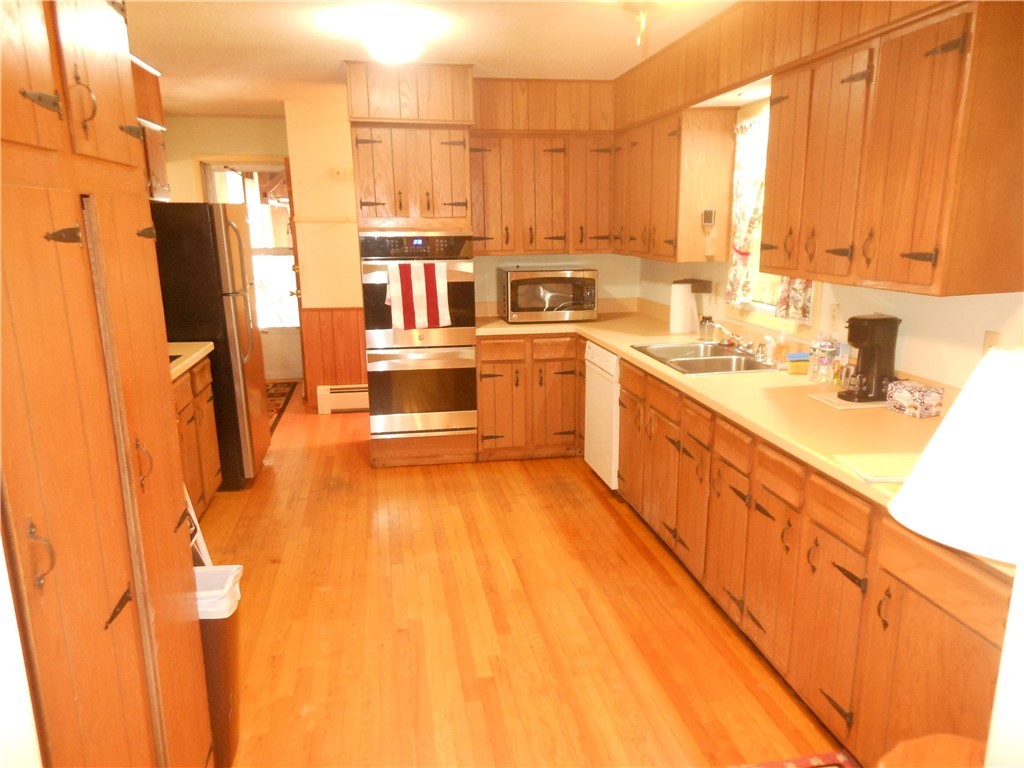 57 Moosup Valley Road Foster, RI 02825 - Photo 11 of 48 KITCHEN