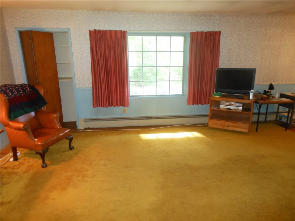 57 Moosup Valley Road Foster, RI 02825 - Photo 10 of 48 LIVING ROOM