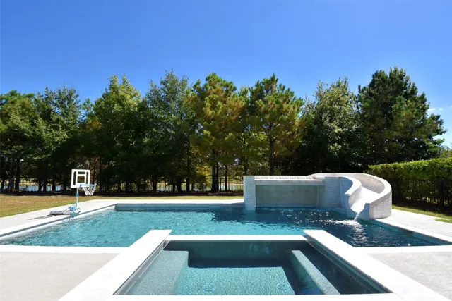 a view of outdoor space yard and patio