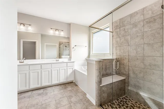 $484,900 | 532 Mitchell Boulevard, Weatherford, TX 76087