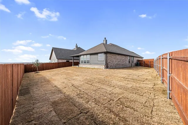 $484,900 | 532 Mitchell Boulevard, Weatherford, TX 76087