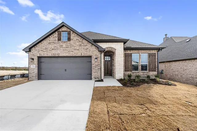 $484,900 | 532 Mitchell Boulevard, Weatherford, TX 76087