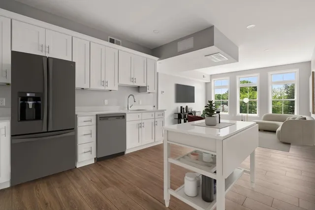 $2,750 | 596 North, Unit 102, Stoneham, MA 02180